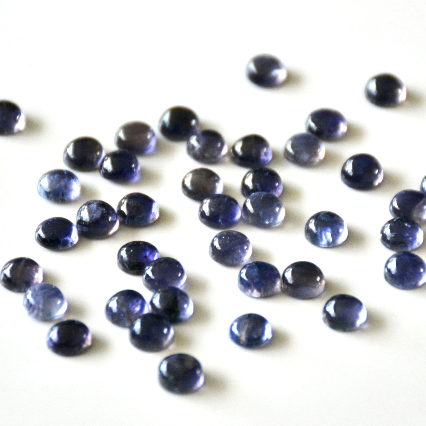 Kyanit | Cabochon rund | 6mm