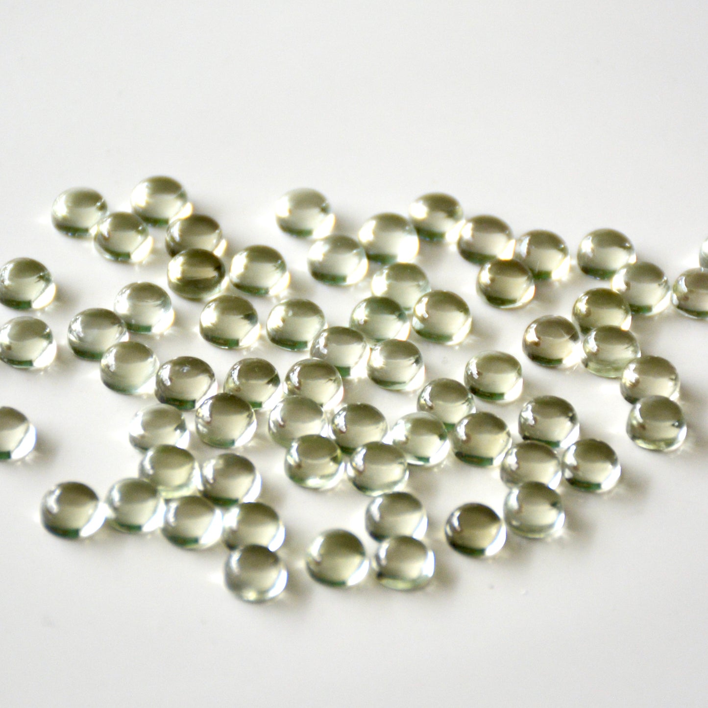 Groene amethist | Cabochon rond | 6 mm