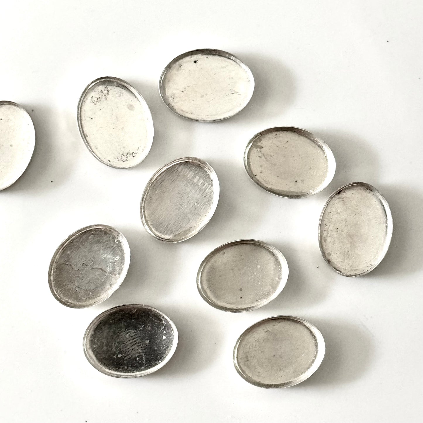 Zetbakje glad ovaal | 18x13 mm