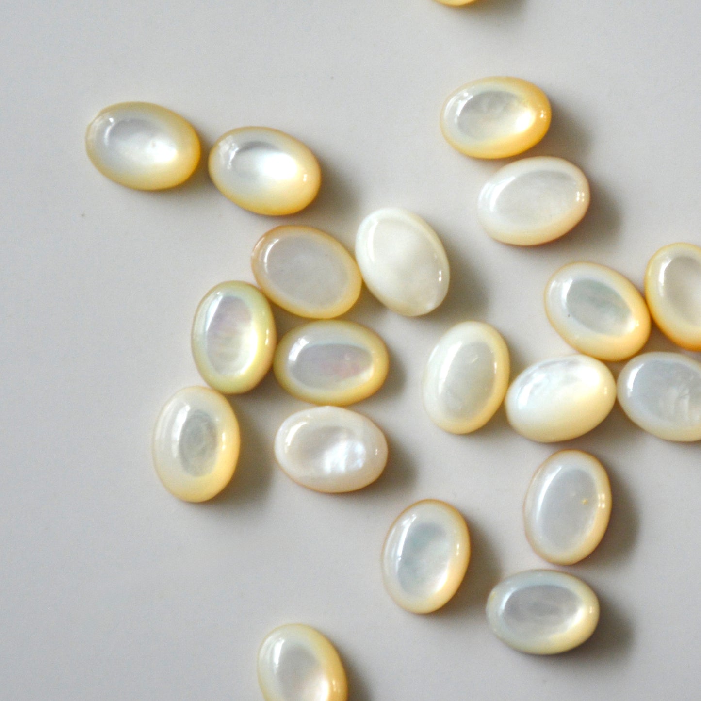 Parelmoer | Cabochon ovaal | 8x6 mm