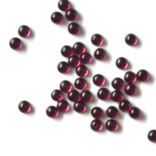 Almandien granaat | Cabochon rond | 3 mm