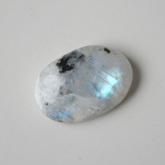 Regenboog maansteen met zwarte toermalijn | Cabochon ovaal | 26x18 mm