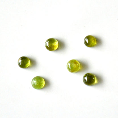 Vesuvianit | Cabochon rund | 4mm