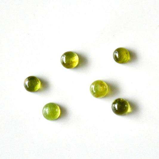 Vesuvianiet | Cabochon rond | 4 mm