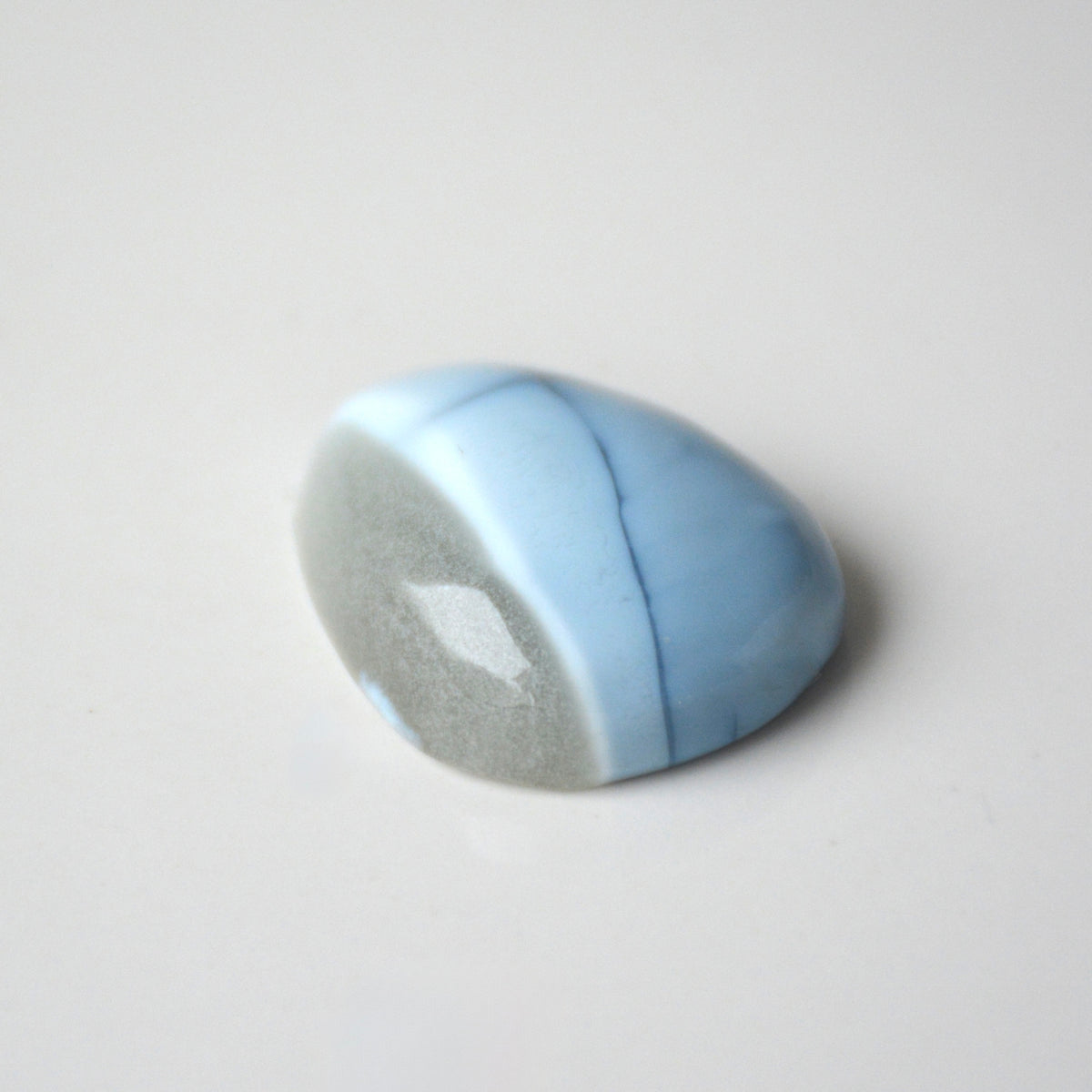 Blauwe opaal | Cabochon druppel | 27x19 mm