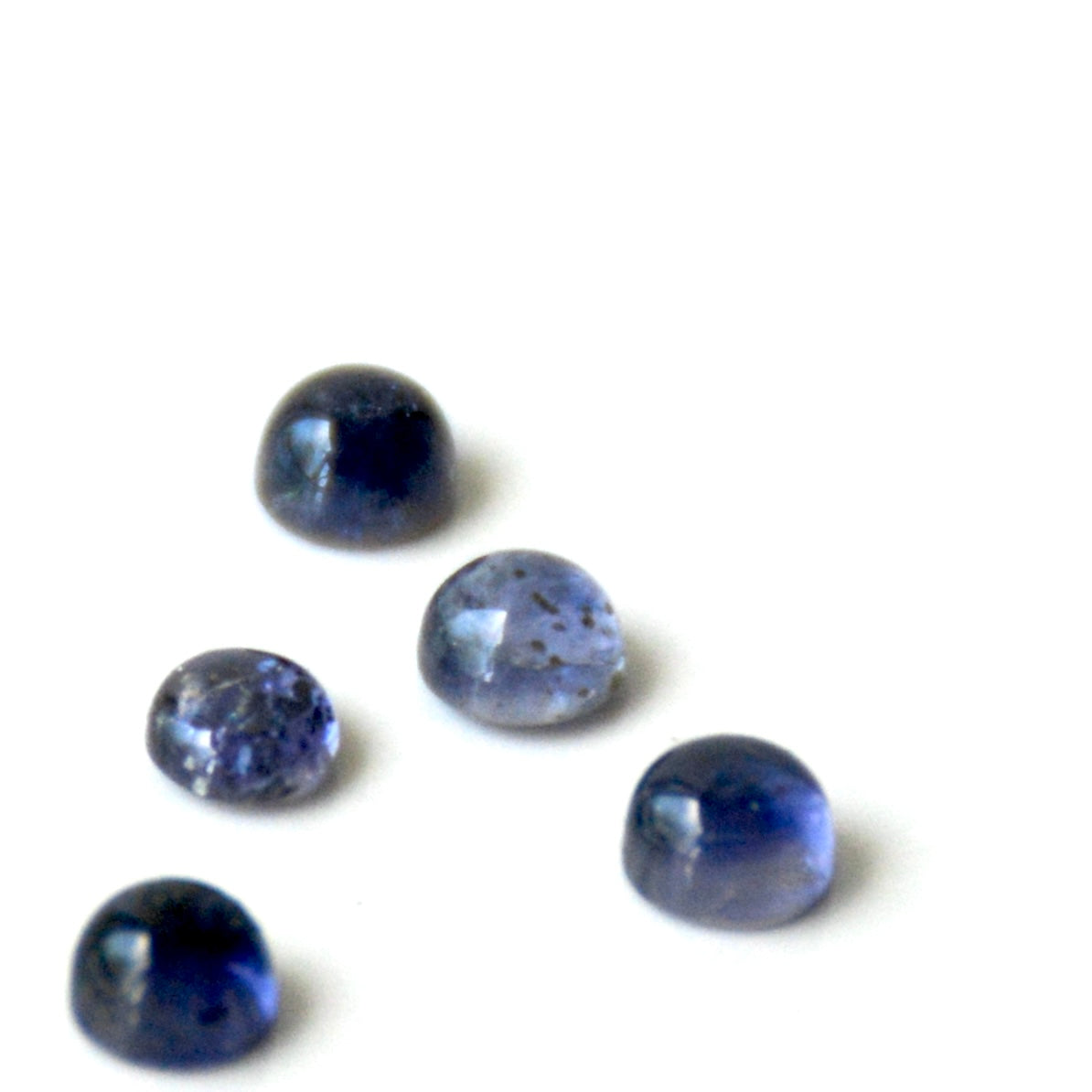 Ioliet | Cabochon rond | 4 mm