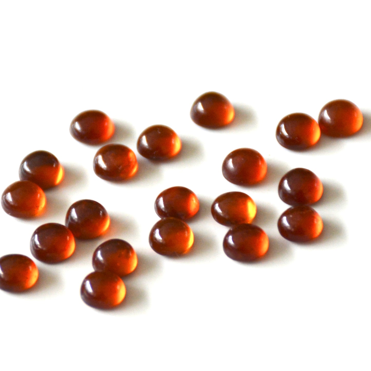Hessoniet granaat | Cabochon rond | 5 mm