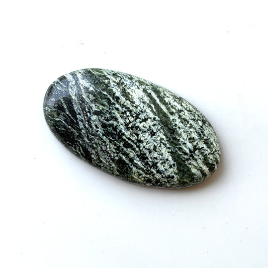 Green swiss opal | Cabochon ovaal | 38x21 mm