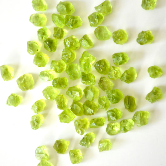 Peridot | Ruwe steen | 4-6 mm