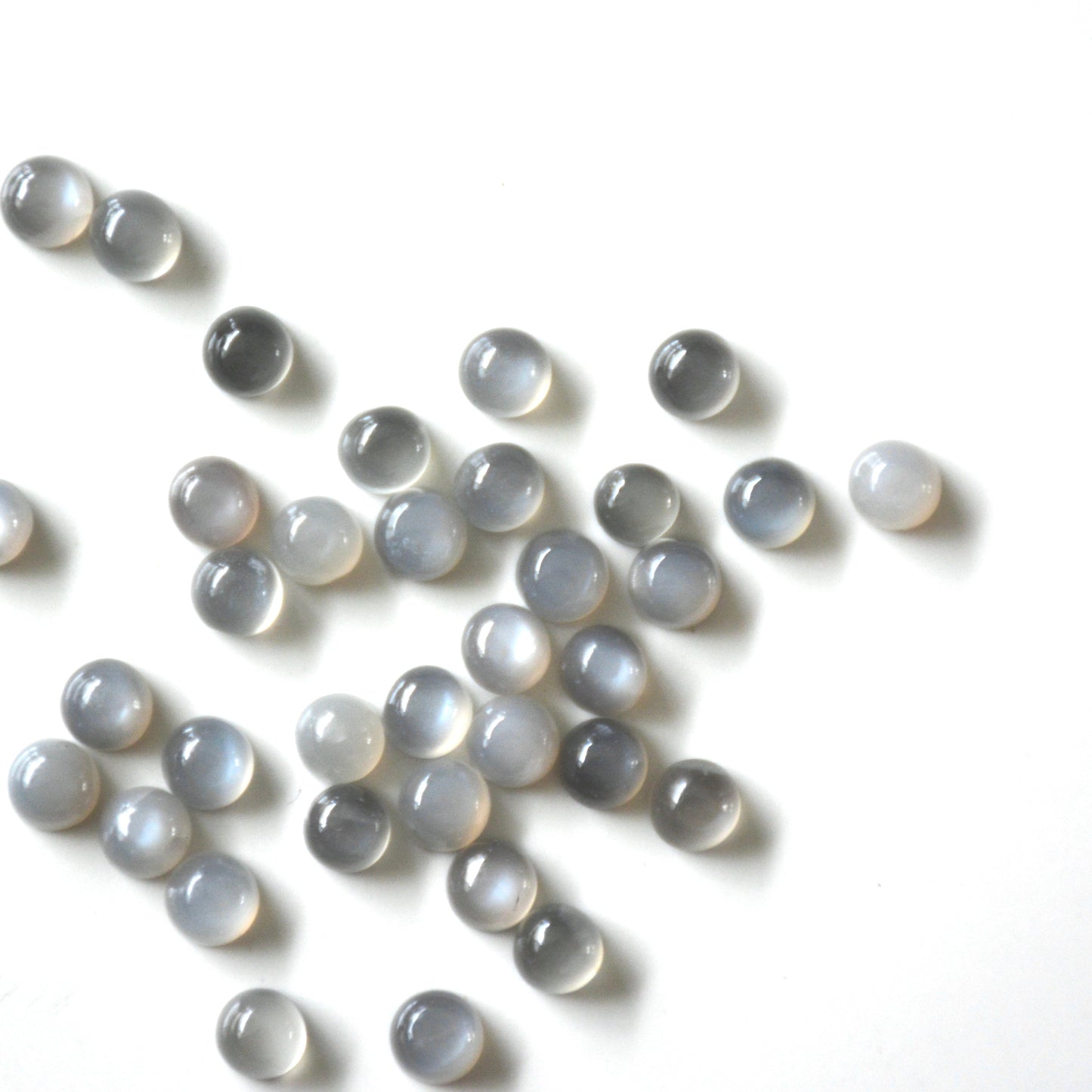 Grijze maansteen | Cabochon rond | 5 mm
