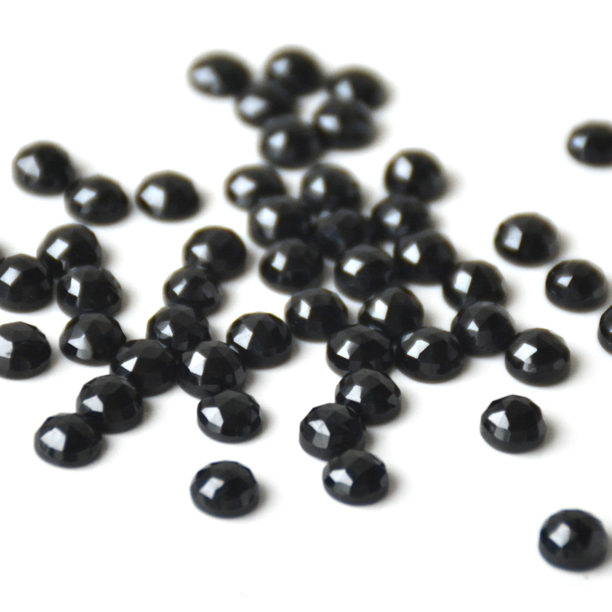 Zwarte spinel | Rond rose cut | 5 mm