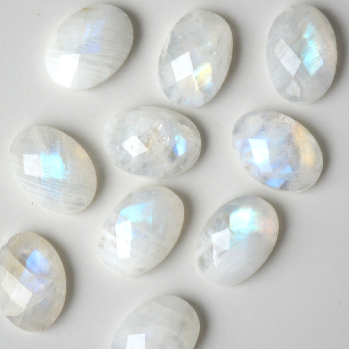 Regenboogmaansteen | Ovaal checker cut | 14x10 mm