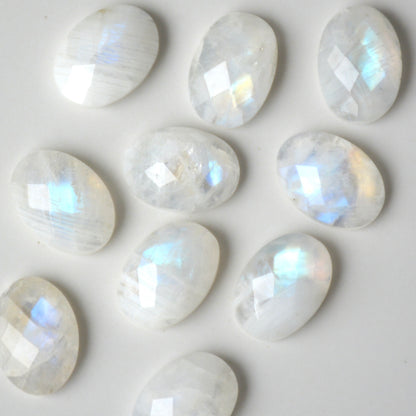 Regenboogmaansteen | Ovaal checker cut | 14x10 mm
