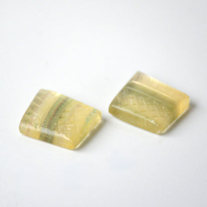 Fluoriet | Cabochon paar gecarved ruit | 30x21 mm